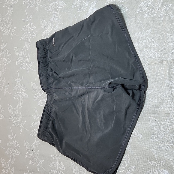 Nike Dry Fit Shorts - Picture 6 of 7